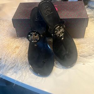 Perfect black mini miller thong. Tory Burch size 9